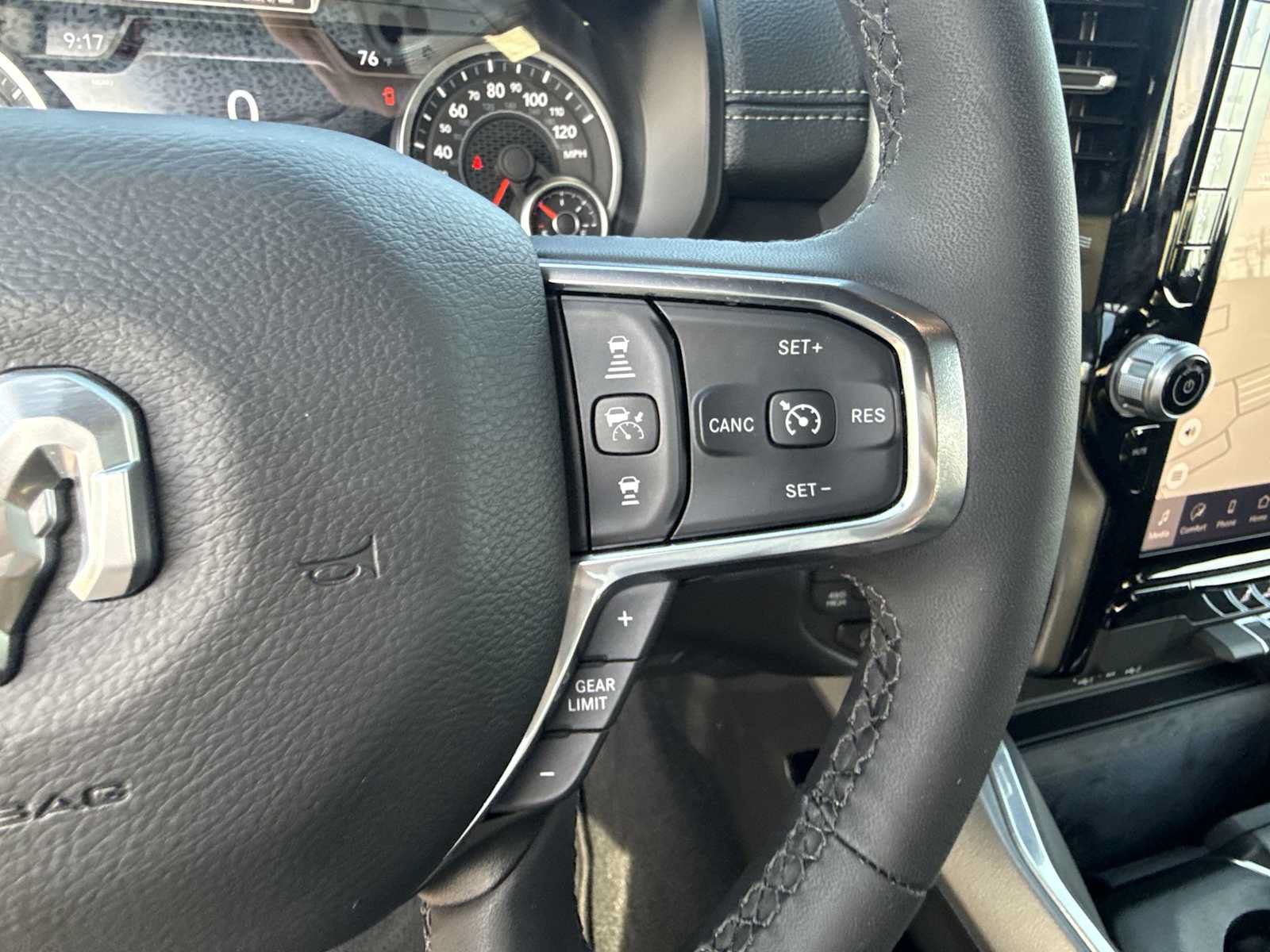 Used 2026 RAM 1500 Laramie AWD/4WD image 23