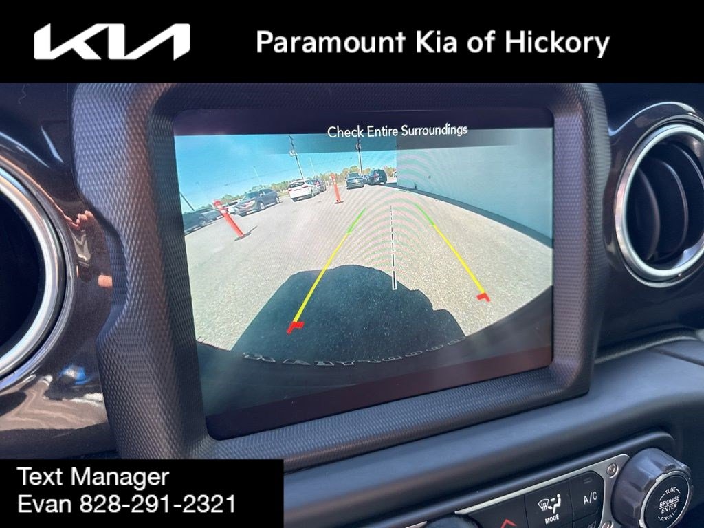 Used 2021 Jeep Wrangler Unlimited Sahara AWD/4WD image 25