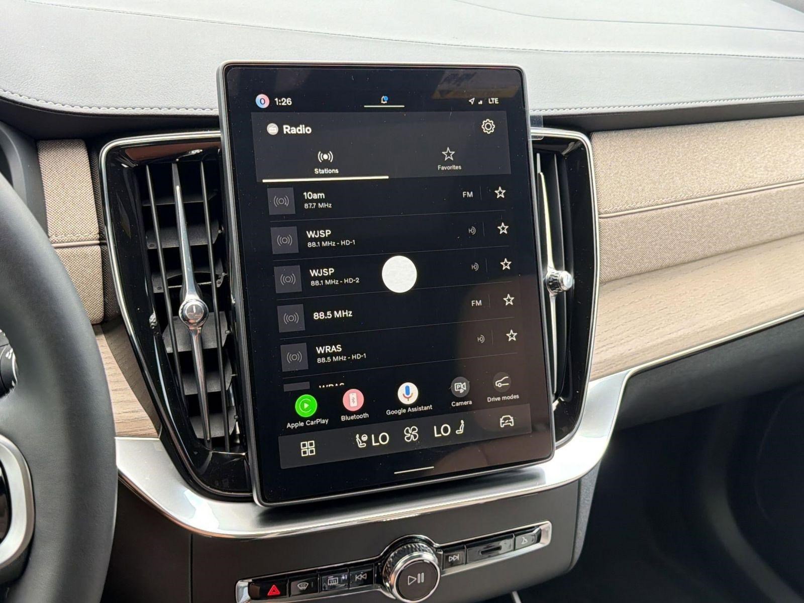 New 2026 Volvo XC90 B6 Plus w/ Protection Package AWD/4WD image 22