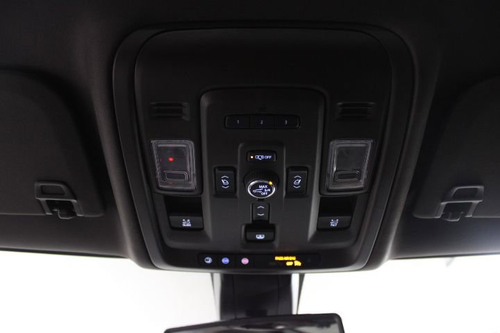 Used 2021 GMC Yukon Denali w/ LPO, Illumination Package AWD/4WD image 43