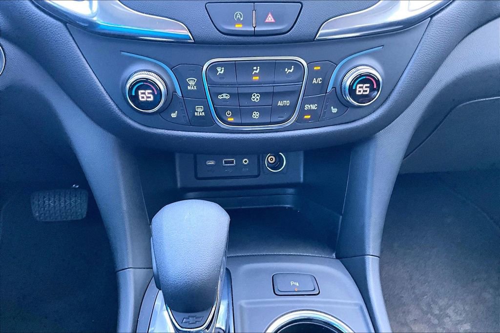 Used 2023 Chevrolet Equinox LT image 11