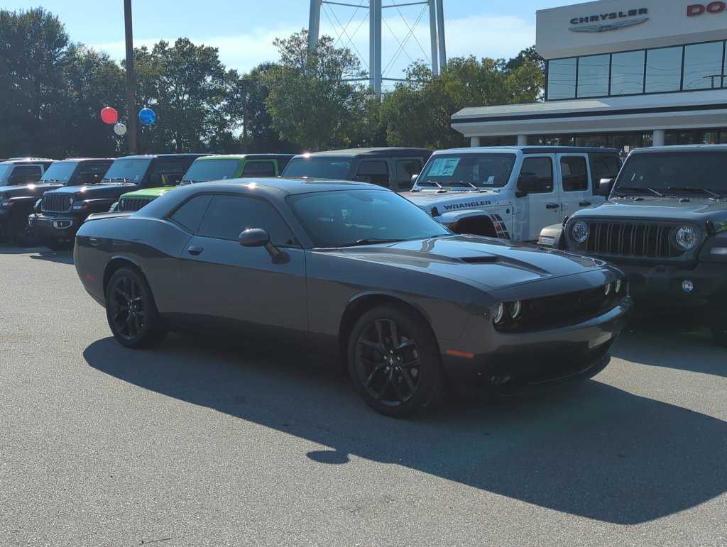 Used 2021 Dodge Challenger SXT w/ Blacktop Package RWD image 8