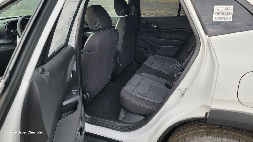 New 2026 Chevrolet Trax LS w/ LS Convenience Package FWD image 25