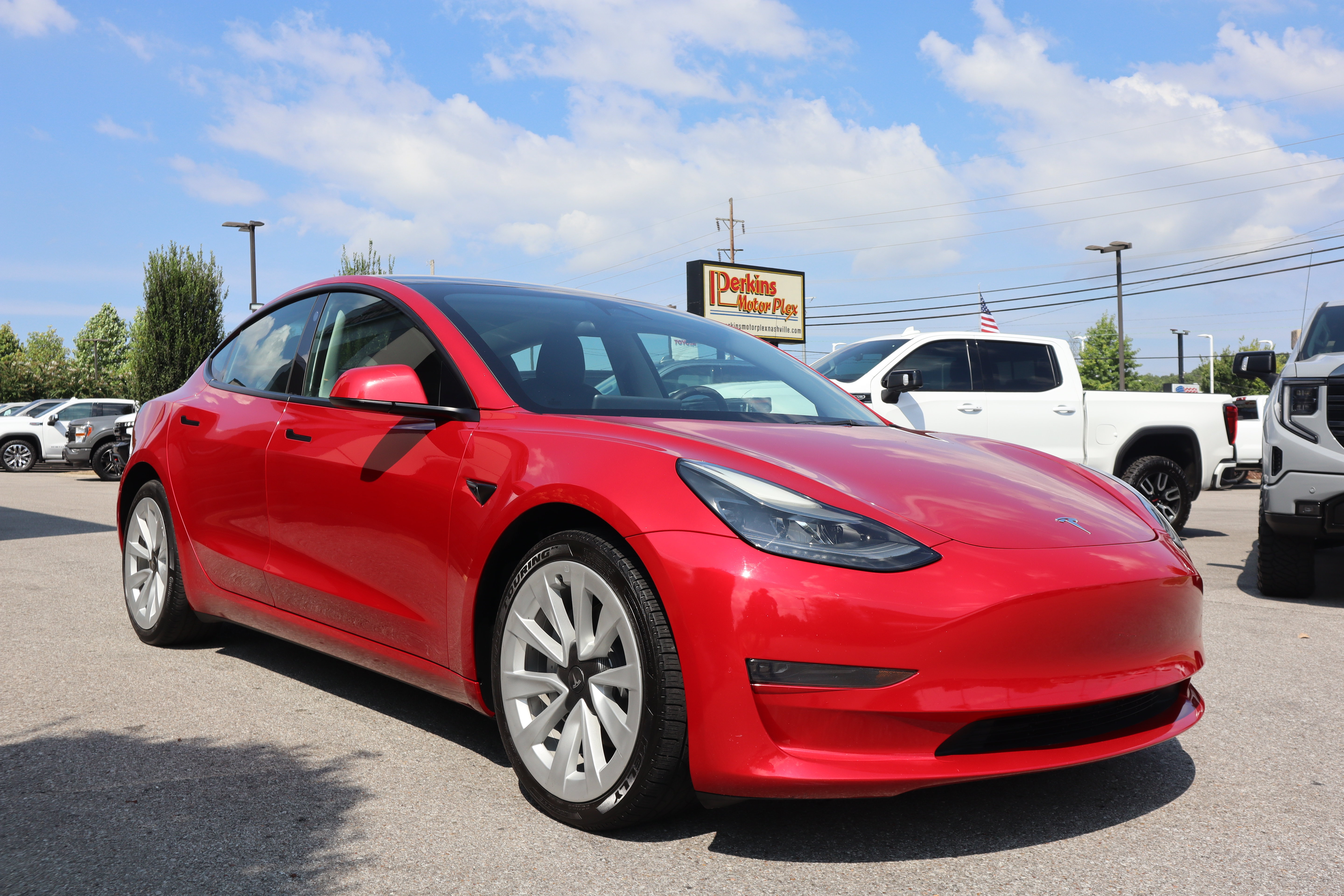 Used 2023 Tesla Model 3 Standard Range RWD image 5