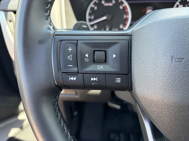 Used 2025 Nissan Rogue SV AWD/4WD image 19