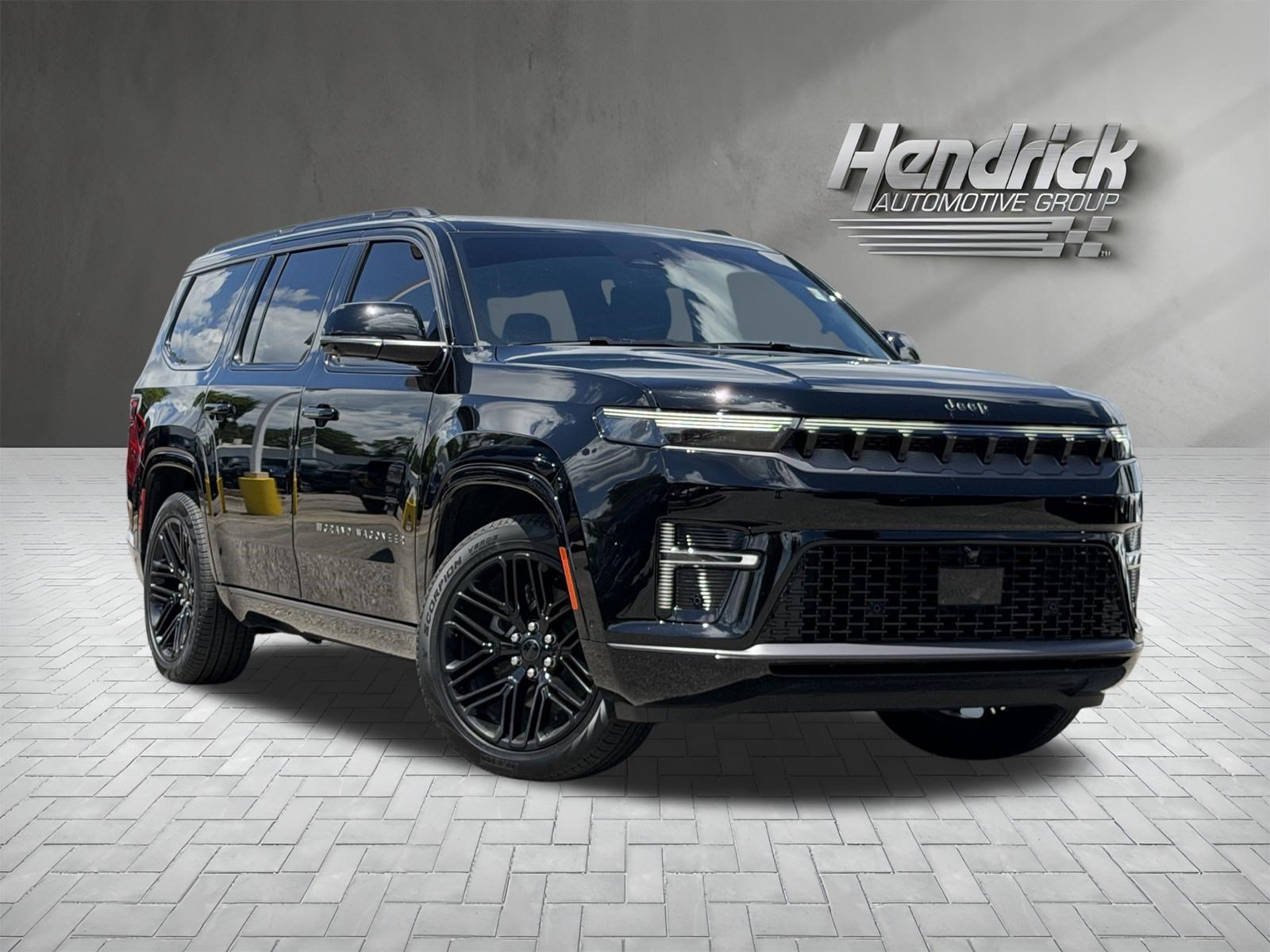 Used 2026 Jeep Grand Wagoneer Limited AWD/4WD image 2