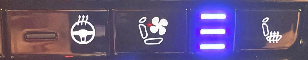 Used 2023 Jeep Grand Cherokee Trailhawk w/ Advanced Protech Group II image 35