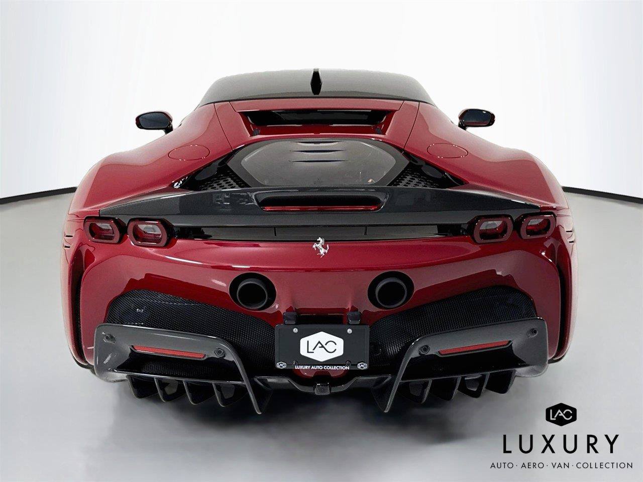 Used 2022 Ferrari SF90 Stradale AWD/4WD image 6