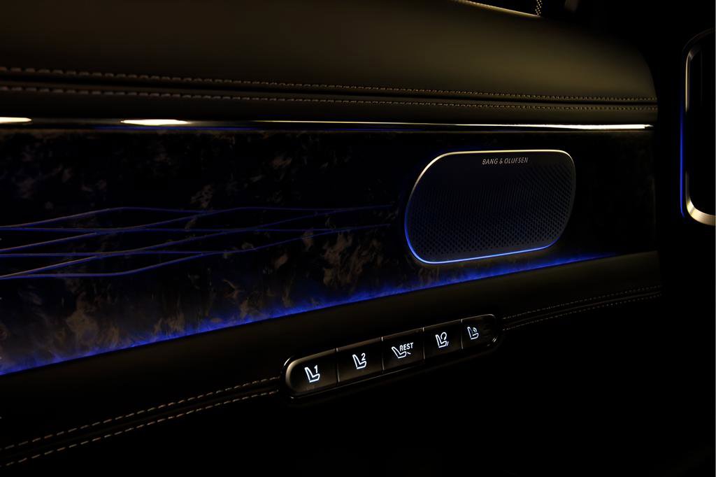 Used 2024 Genesis G90 3.5T image 17