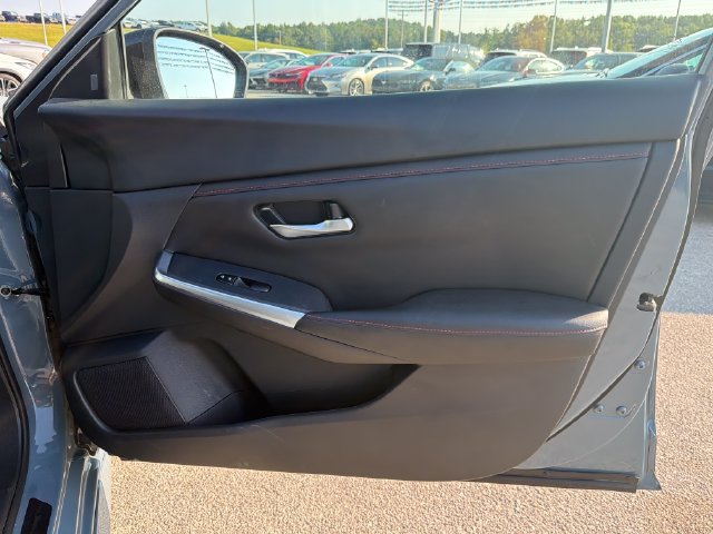 Used 2024 Nissan Sentra SR FWD image 24