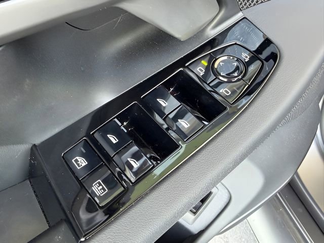 Used 2026 BMW M5 image 16