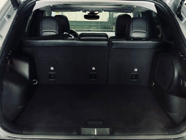 Used 2022 Jeep Cherokee Limited image 10