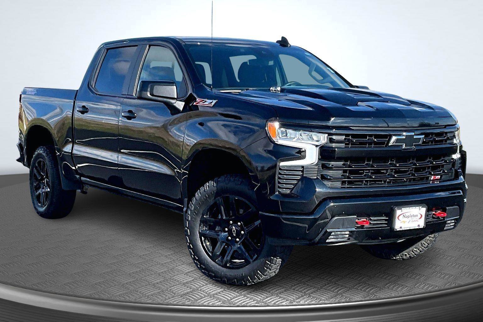 Used 2024 Chevrolet Silverado 1500 LT Trail Boss w/ Convenience Package II AWD/4WD image 13