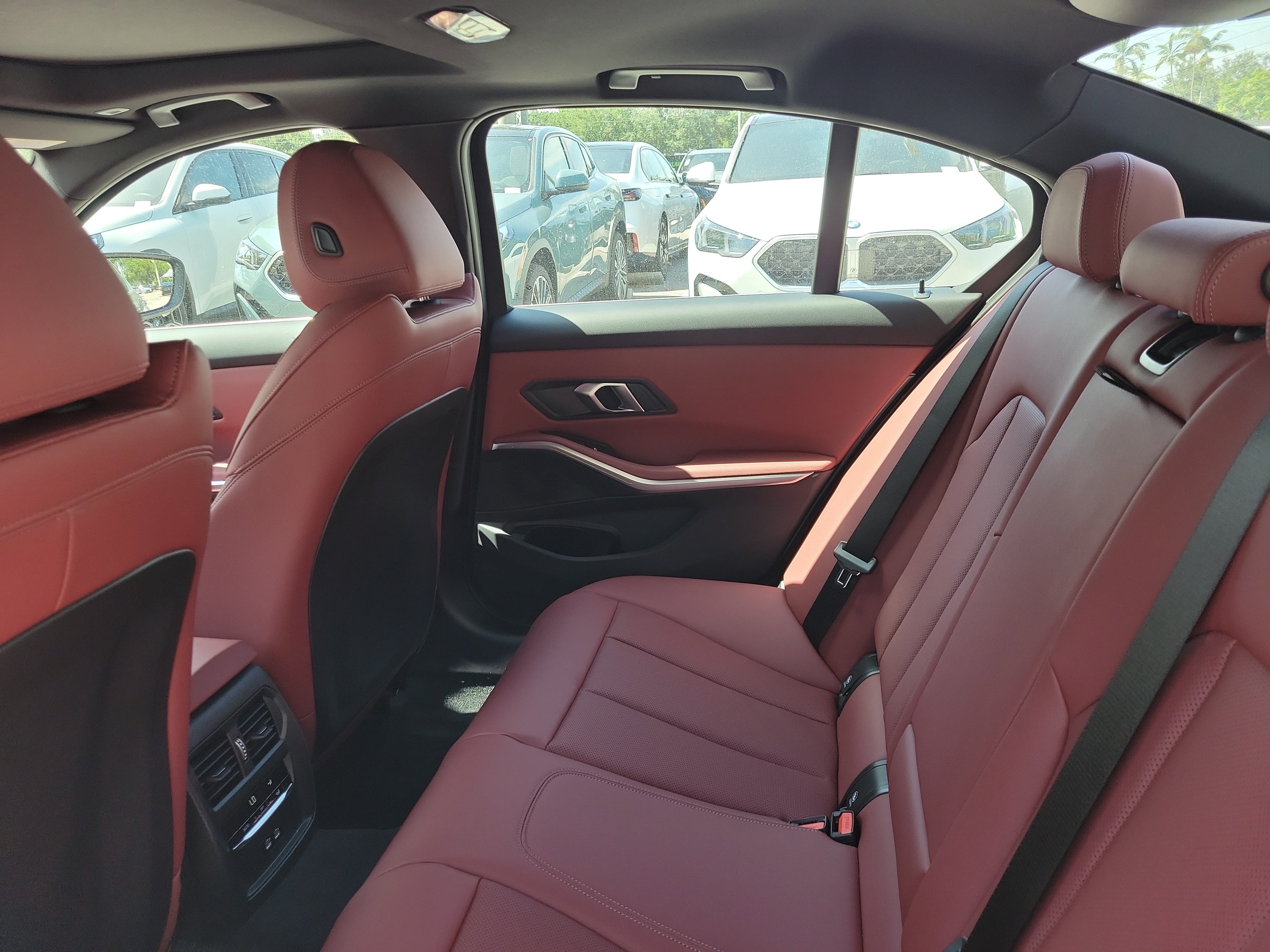 New 2026 BMW 330i Sedan w/ Convenience Package RWD image 11