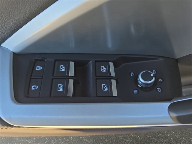 Used 2023 Audi Q3 2.0T Premium image 31