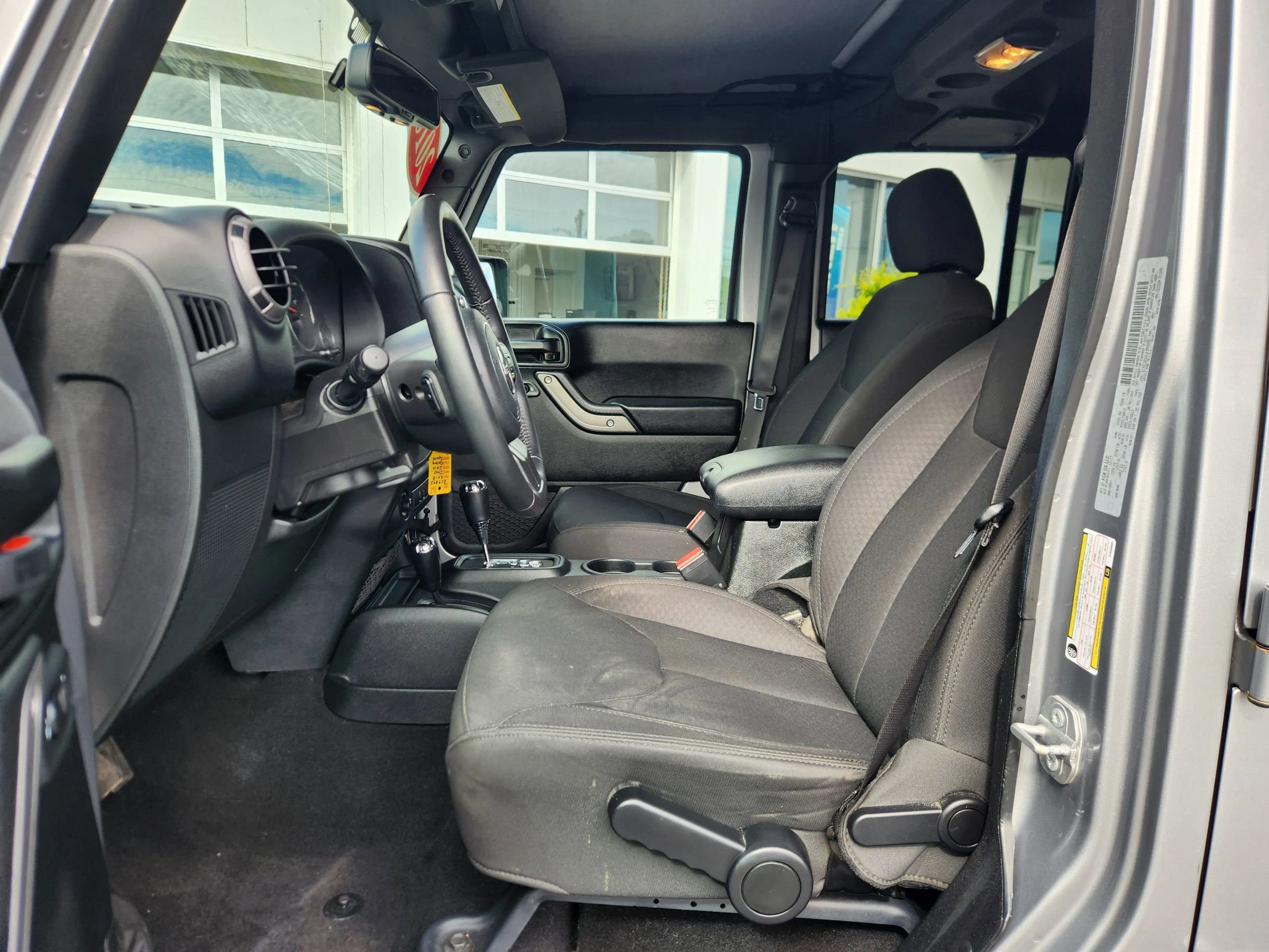 Used 2018 Jeep Wrangler Unlimited Sport S AWD/4WD image 23