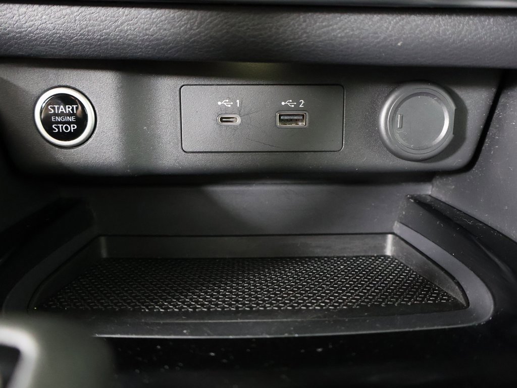 Used 2022 Nissan Rogue SV image 5