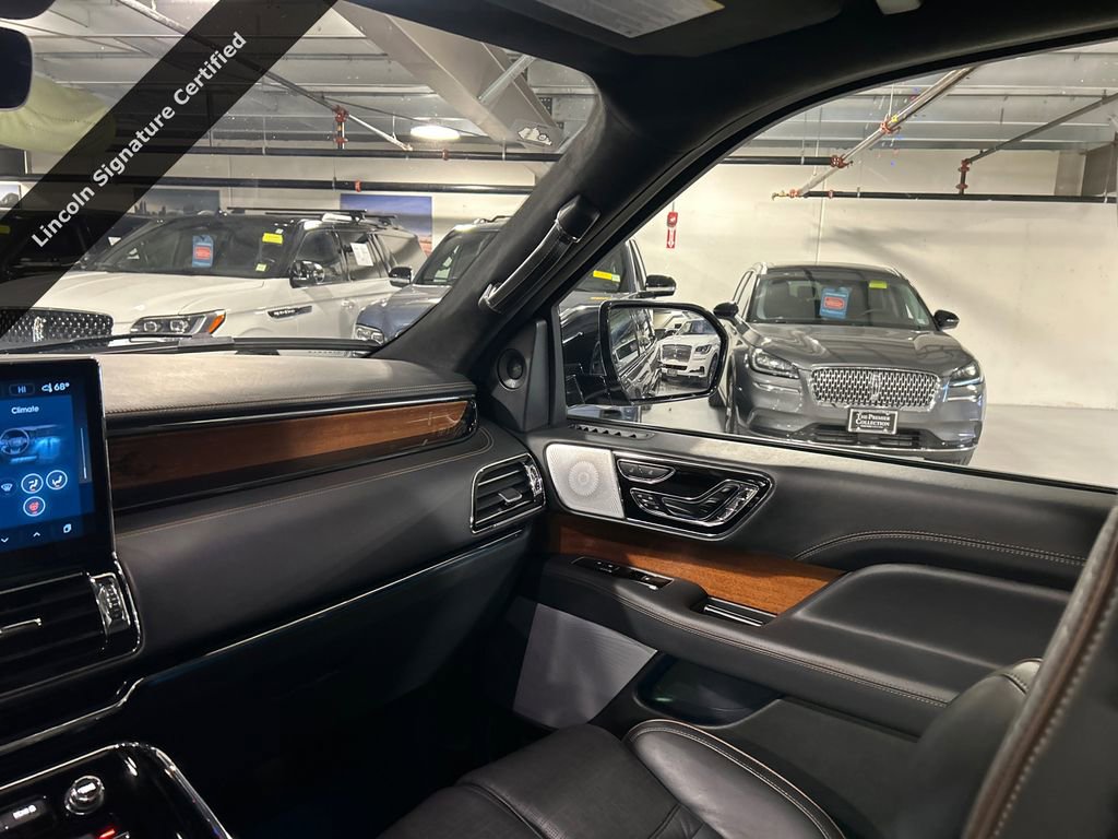 Certified 2023 Lincoln Navigator Black Label AWD/4WD image 28