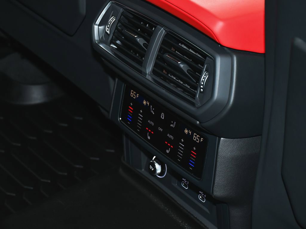 Used 2022 Lamborghini Urus AWD/4WD image 60