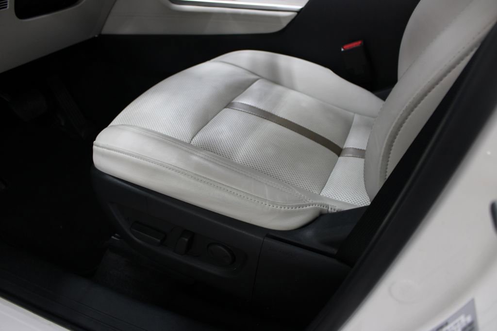 Used 2025 MAZDA CX-90 3.3 Turbo w/ Premium Plus Pkg image 17