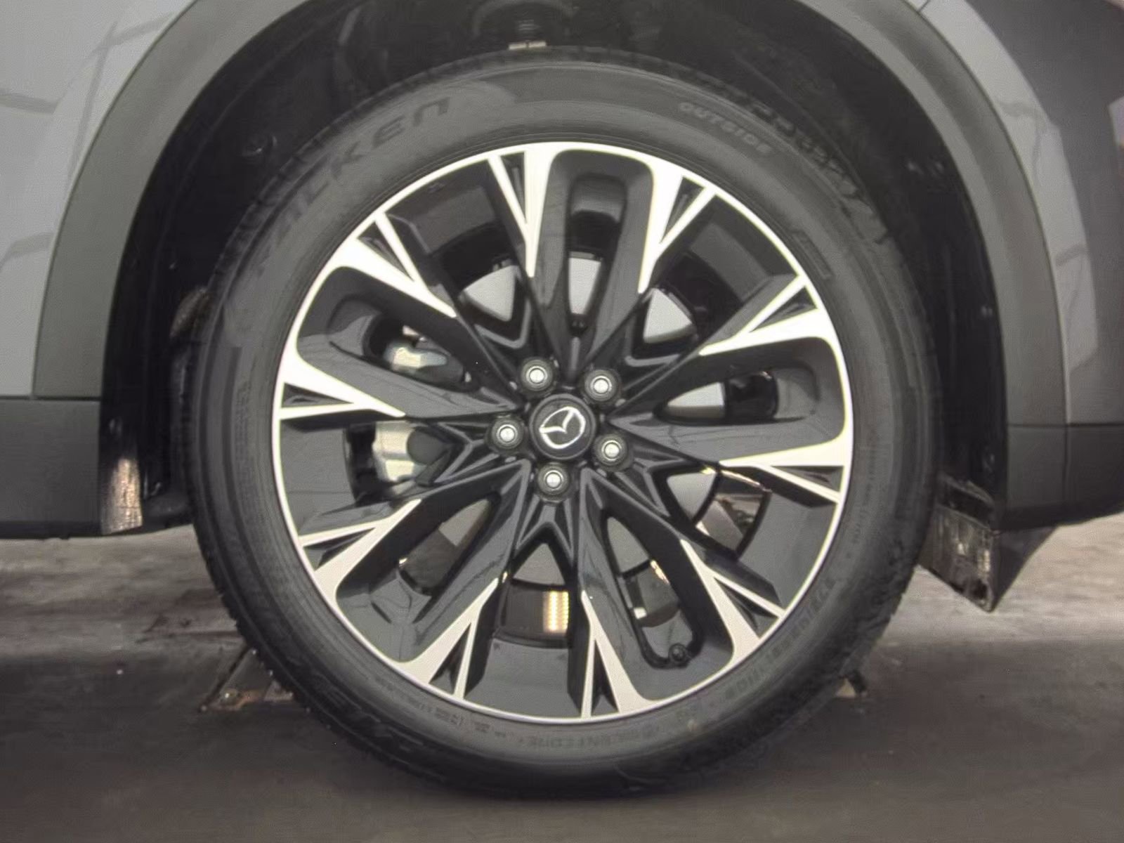 Certified 2025 MAZDA CX-90 Plug-In Hybrid w/ Premium Plus image 10