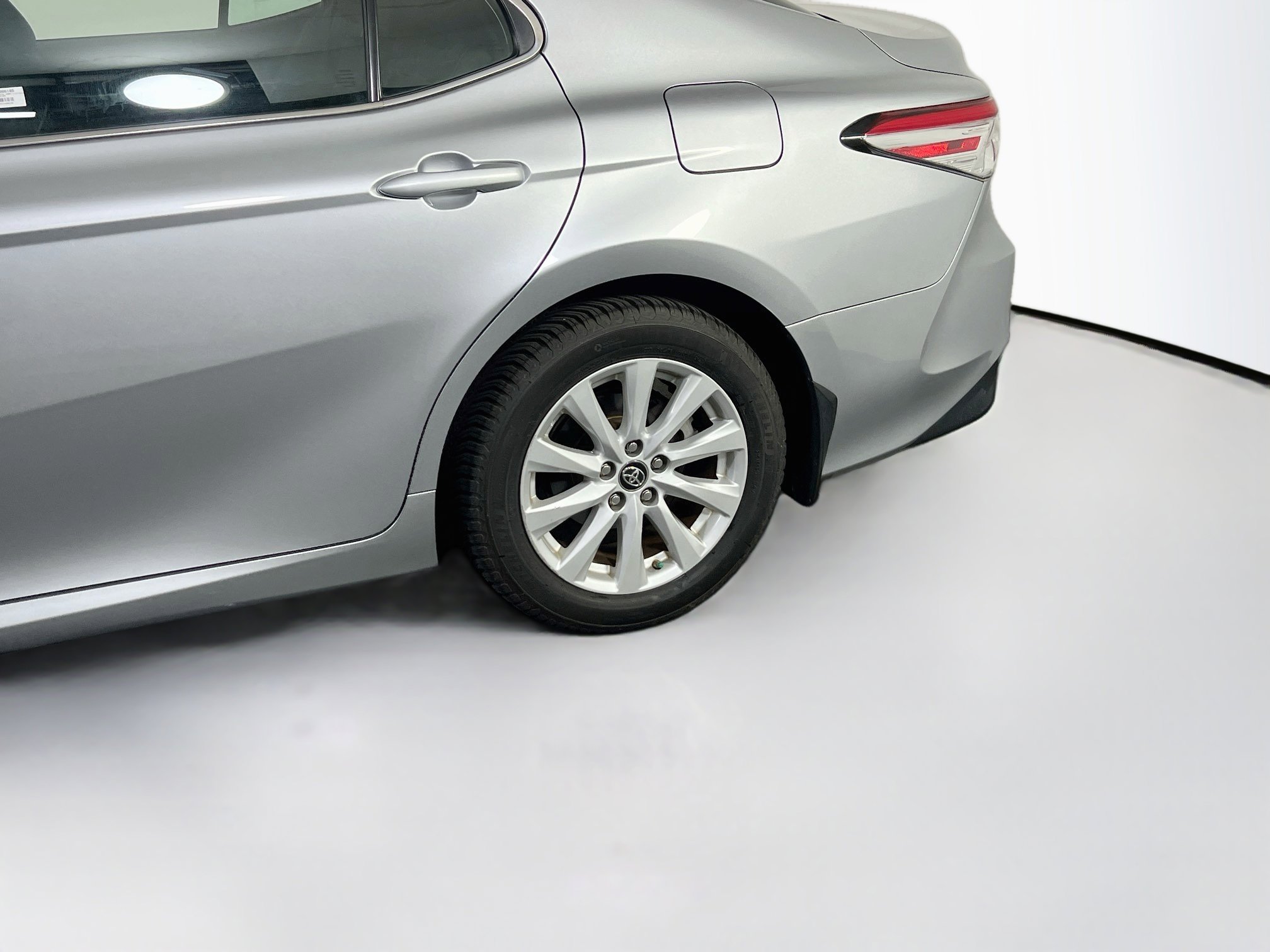 Used 2018 Toyota Camry LE w/ Protection Package (Q2) FWD image 28