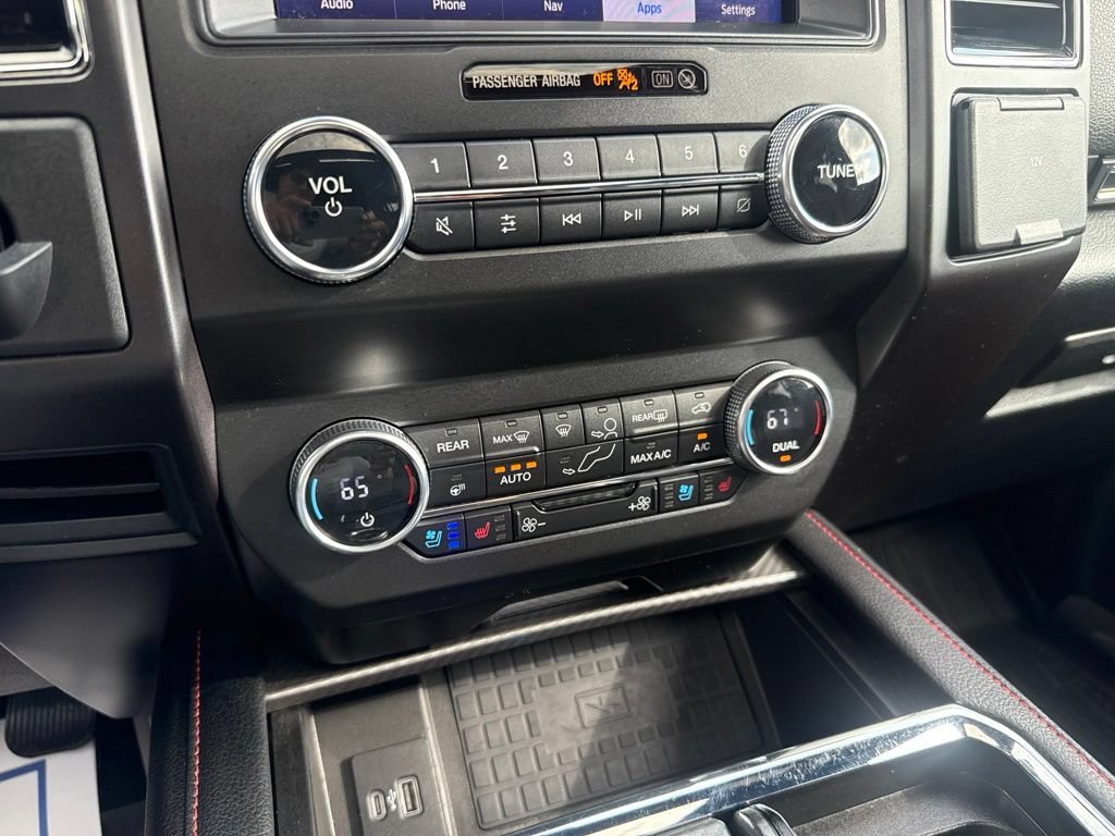 Used 2021 Ford Expedition Max Limited AWD/4WD image 25