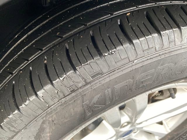 Used 2023 Ford Explorer XLT image 24