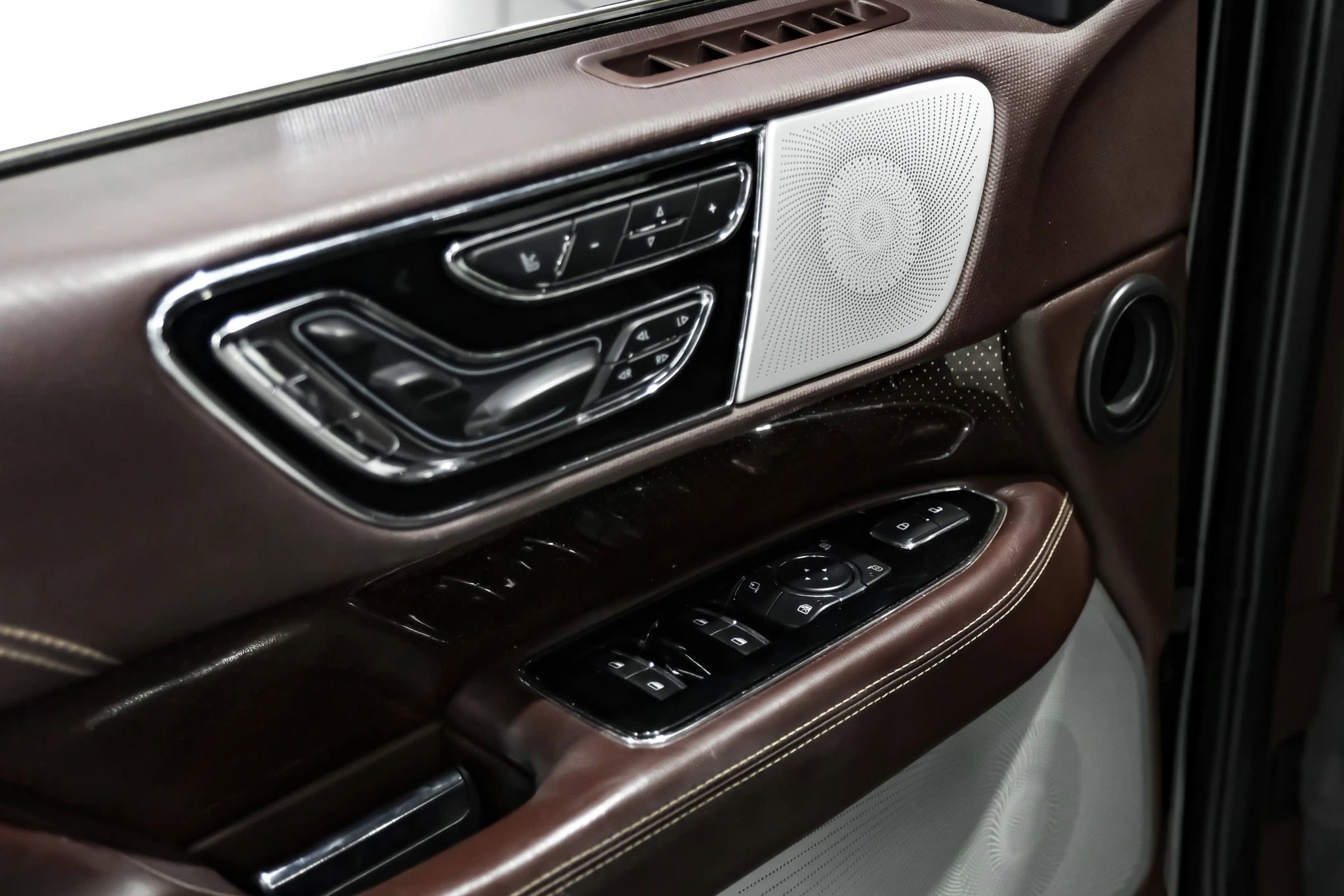 Used 2020 Lincoln Navigator Black Label image 40