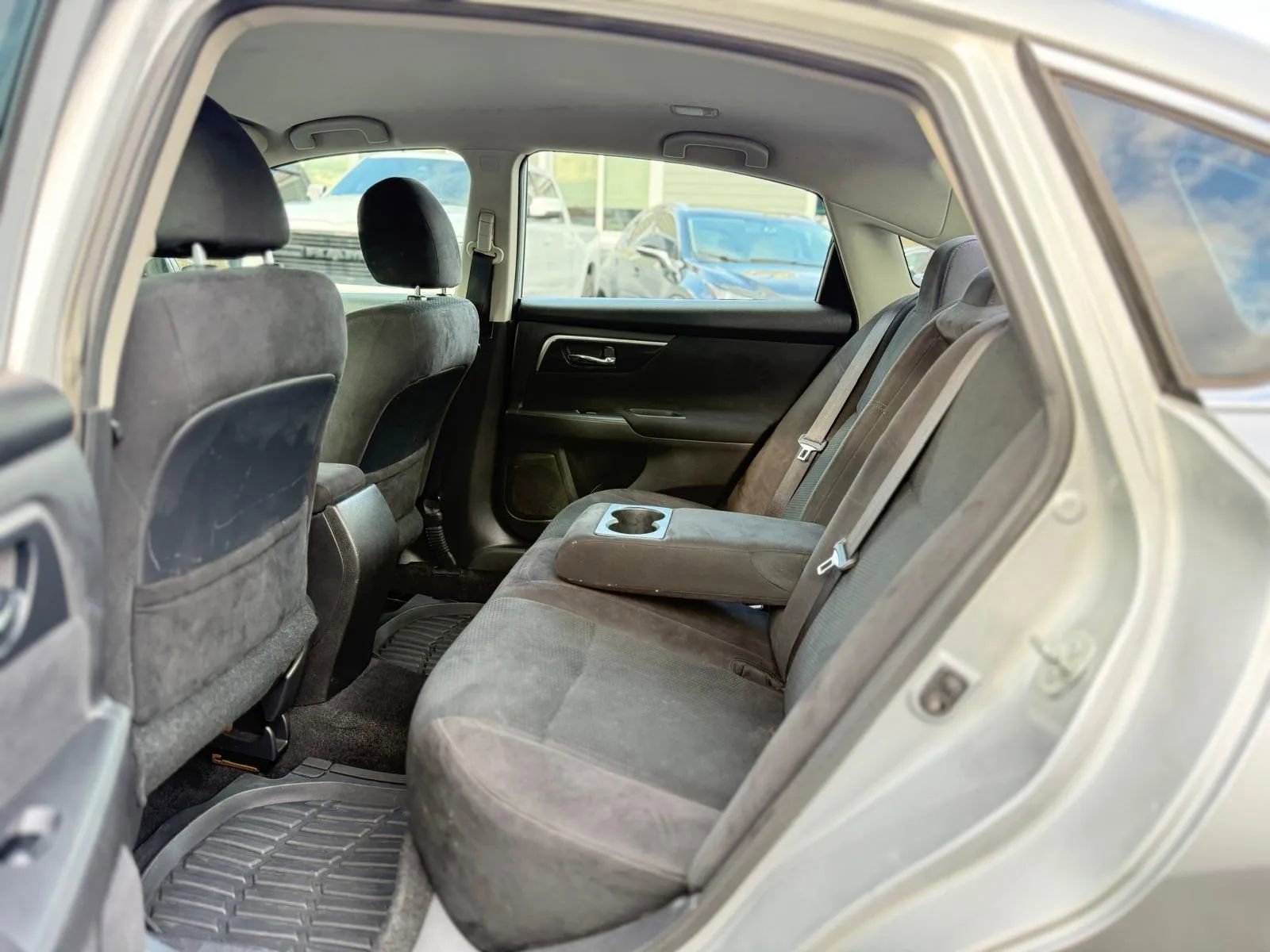 Used 2014 Nissan Altima 2.5 S FWD image 11