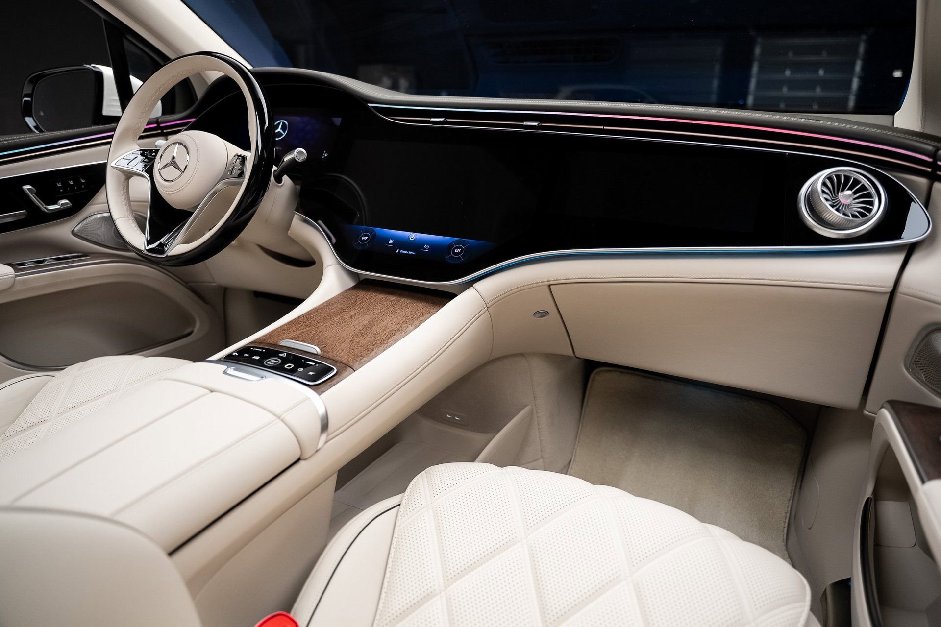 Used 2024 Mercedes-Benz Maybach EQS 680 4MATIC image 59