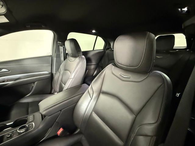 Certified 2025 Cadillac XT4 Premium Luxury image 9