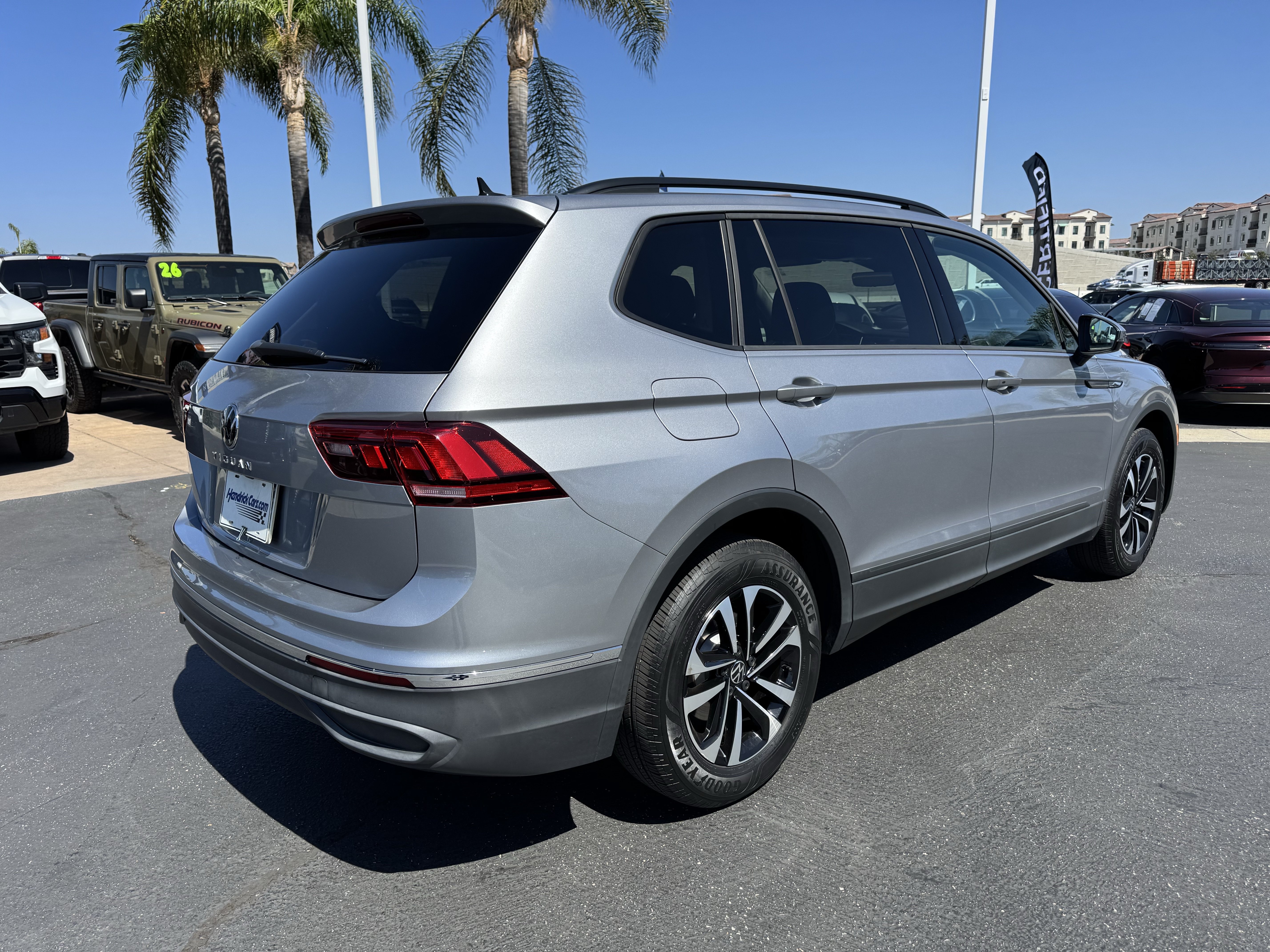 Used 2024 Volkswagen Tiguan S FWD image 8