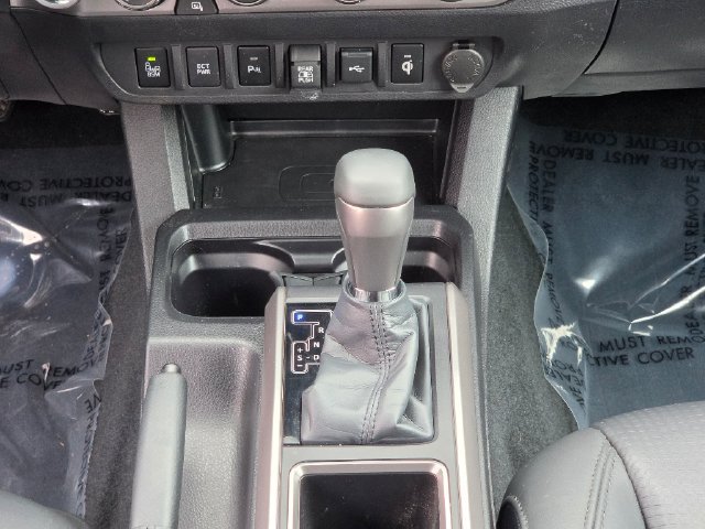 Used 2023 Toyota Tacoma Limited AWD/4WD image 30