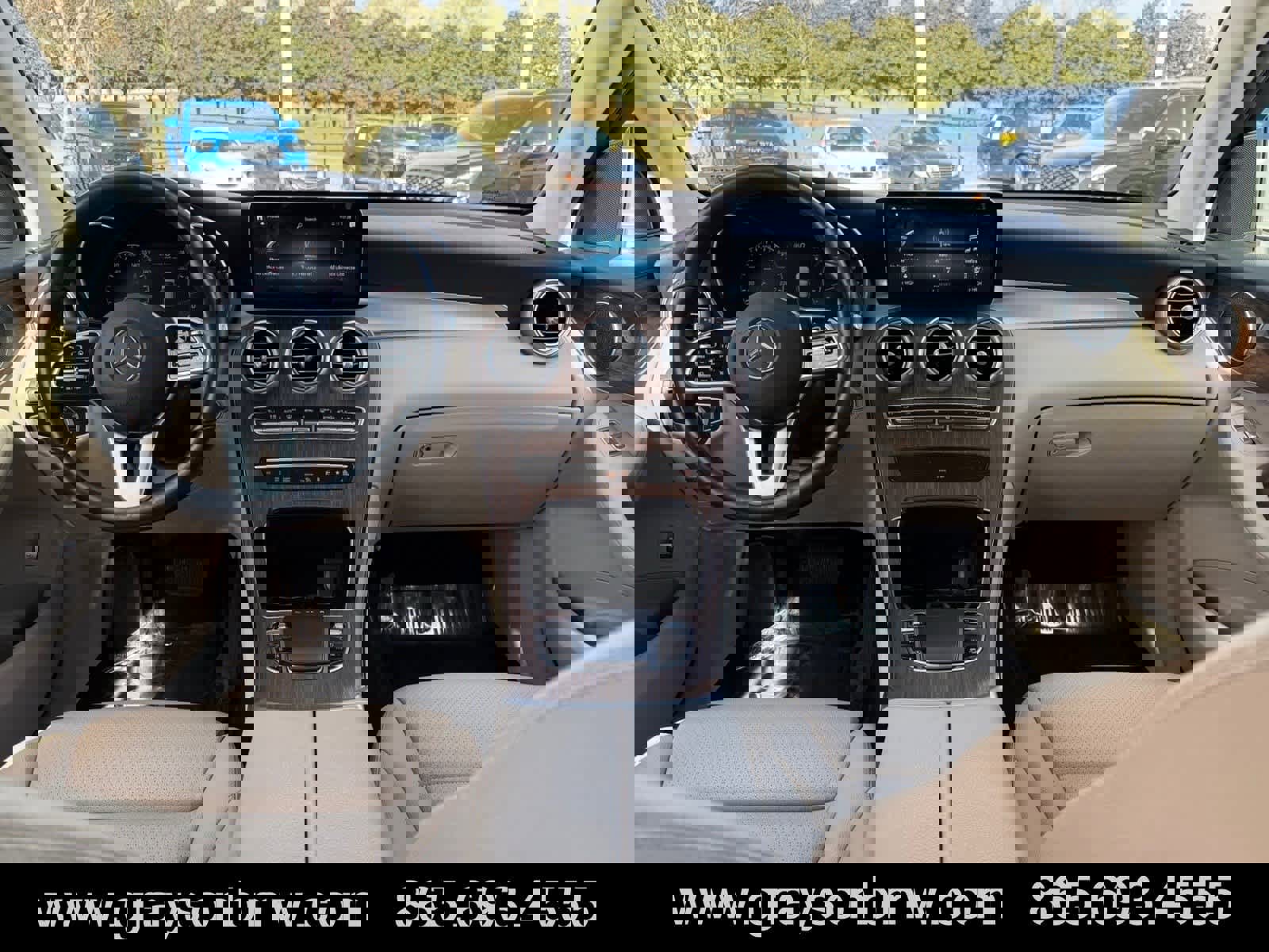 Used 2022 Mercedes-Benz GLC 300 4MATIC w/ Premium Package Lite image 13