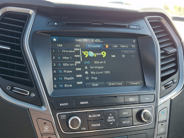 Used 2017 Hyundai Santa Fe Limited AWD/4WD image 19