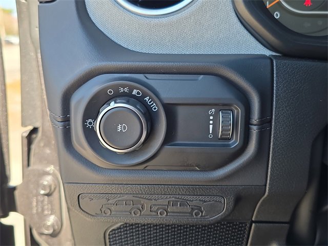 Certified 2025 Jeep Wrangler Sahara image 22