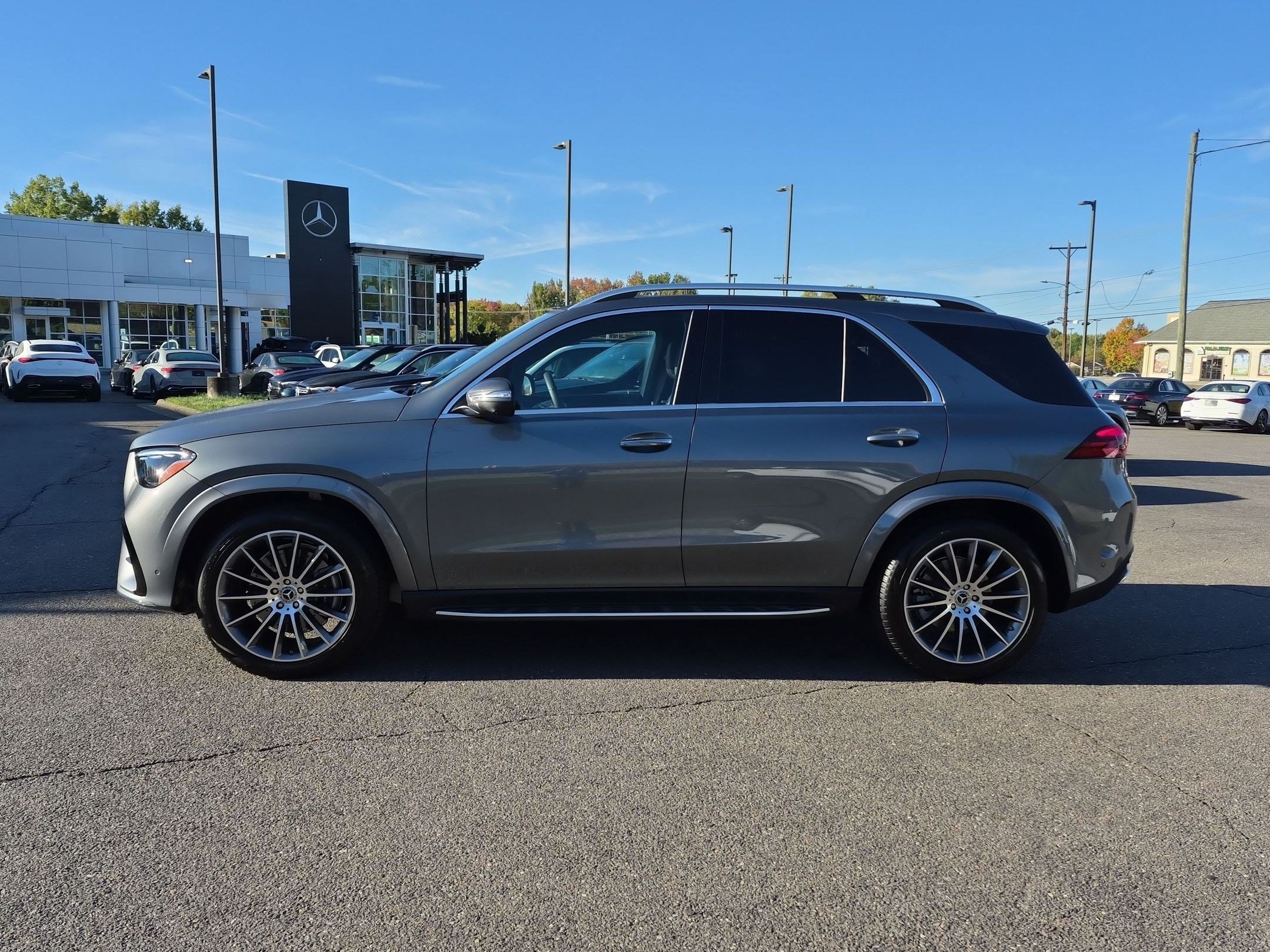 Certified 2024 Mercedes-Benz GLE 450 4MATIC image 6