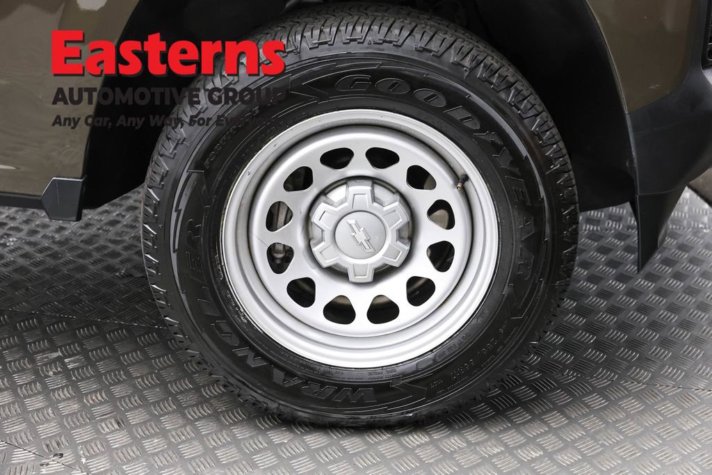 Used 2023 Chevrolet Colorado W/T image 30