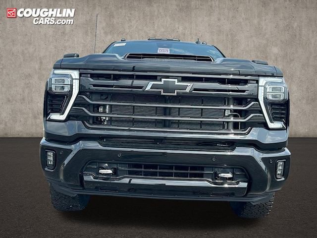 New 2025 Chevrolet Silverado 2500 High Country w/ Midnight Edition video 2