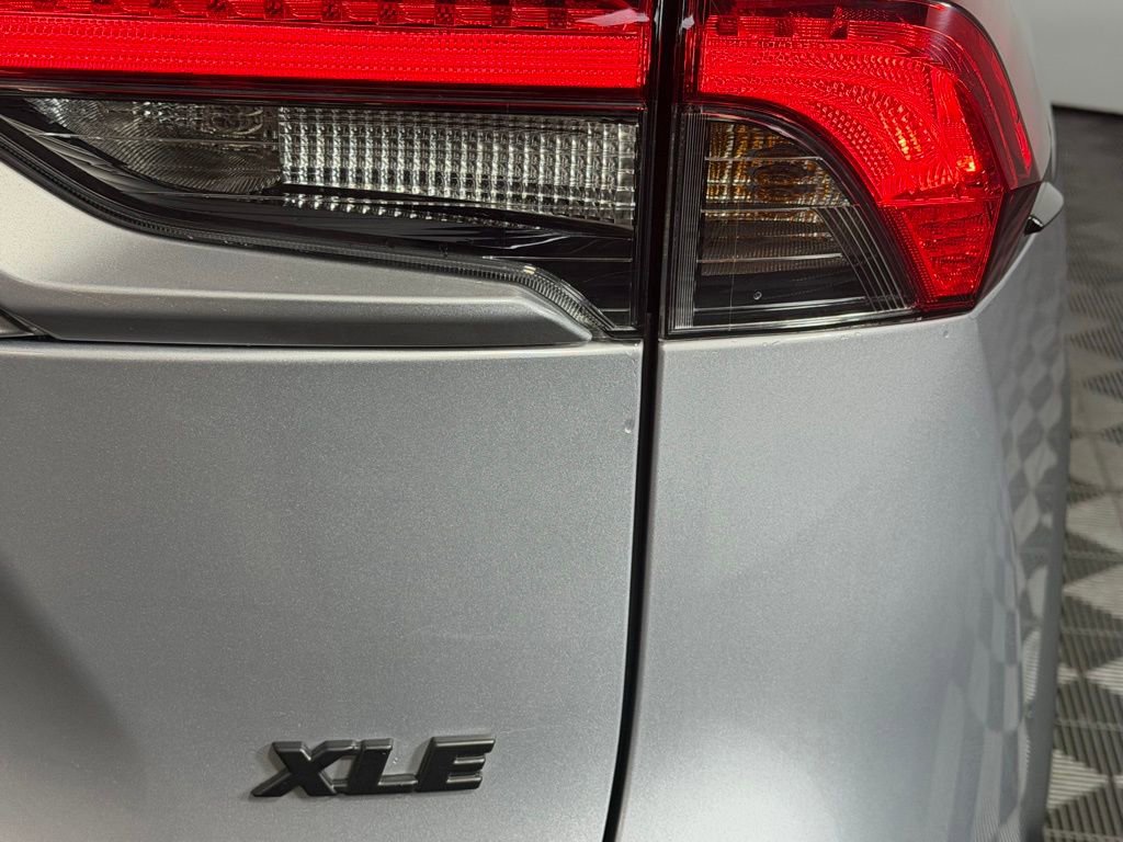 Used 2024 Toyota RAV4 XLE image 12