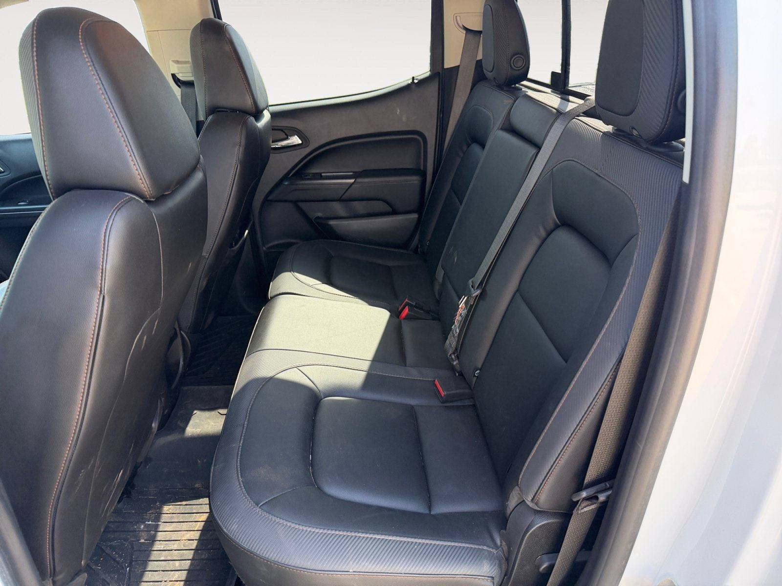 Used 2022 GMC Canyon AT4 w/ Trailering Package AWD/4WD image 12