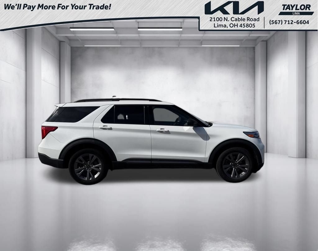 Used 2021 Ford Explorer XLT w/ Equipment Group 202A AWD/4WD image 17
