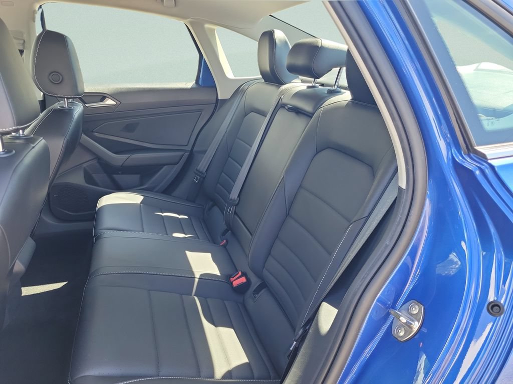Used 2022 Volkswagen Jetta SE FWD image 10