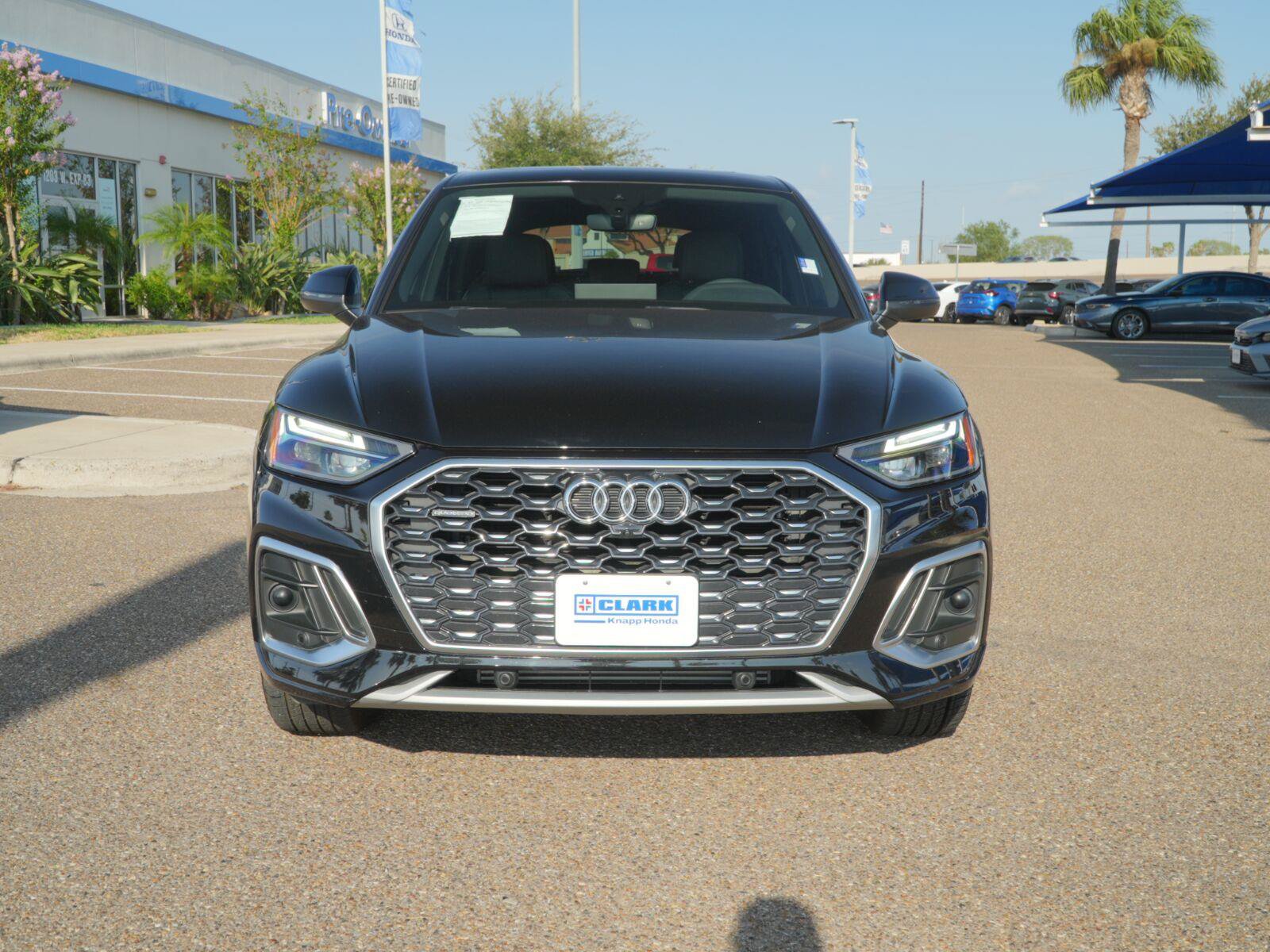 Used 2023 Audi Q5 2.0T Premium Plus w/ Premium Plus Package AWD/4WD image 2