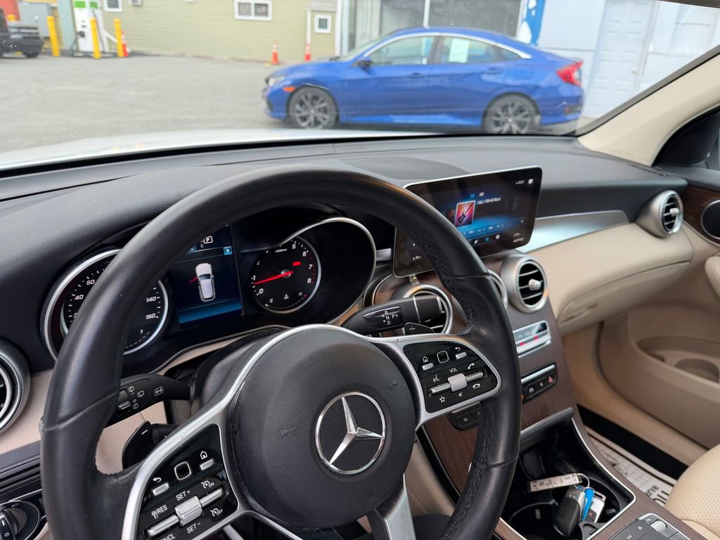 Used 2022 Mercedes-Benz GLC 300 image 20
