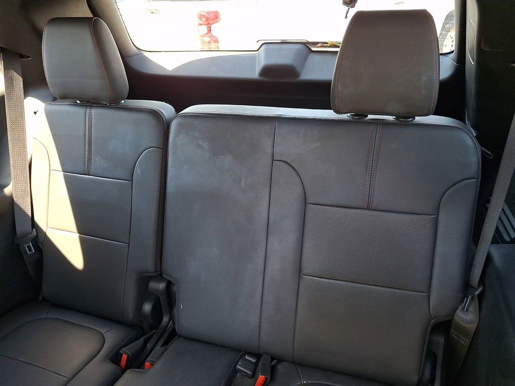 Used 2023 Chevrolet Traverse RS AWD/4WD image 11