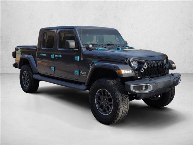 Used 2020 Jeep Gladiator Overland image 3