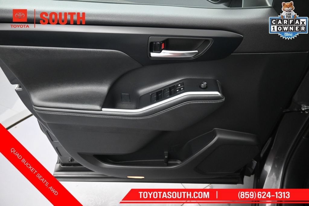Used 2023 Toyota Highlander XSE AWD/4WD image 25