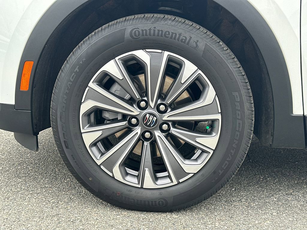 Certified 2025 Buick Envision Preferred image 11
